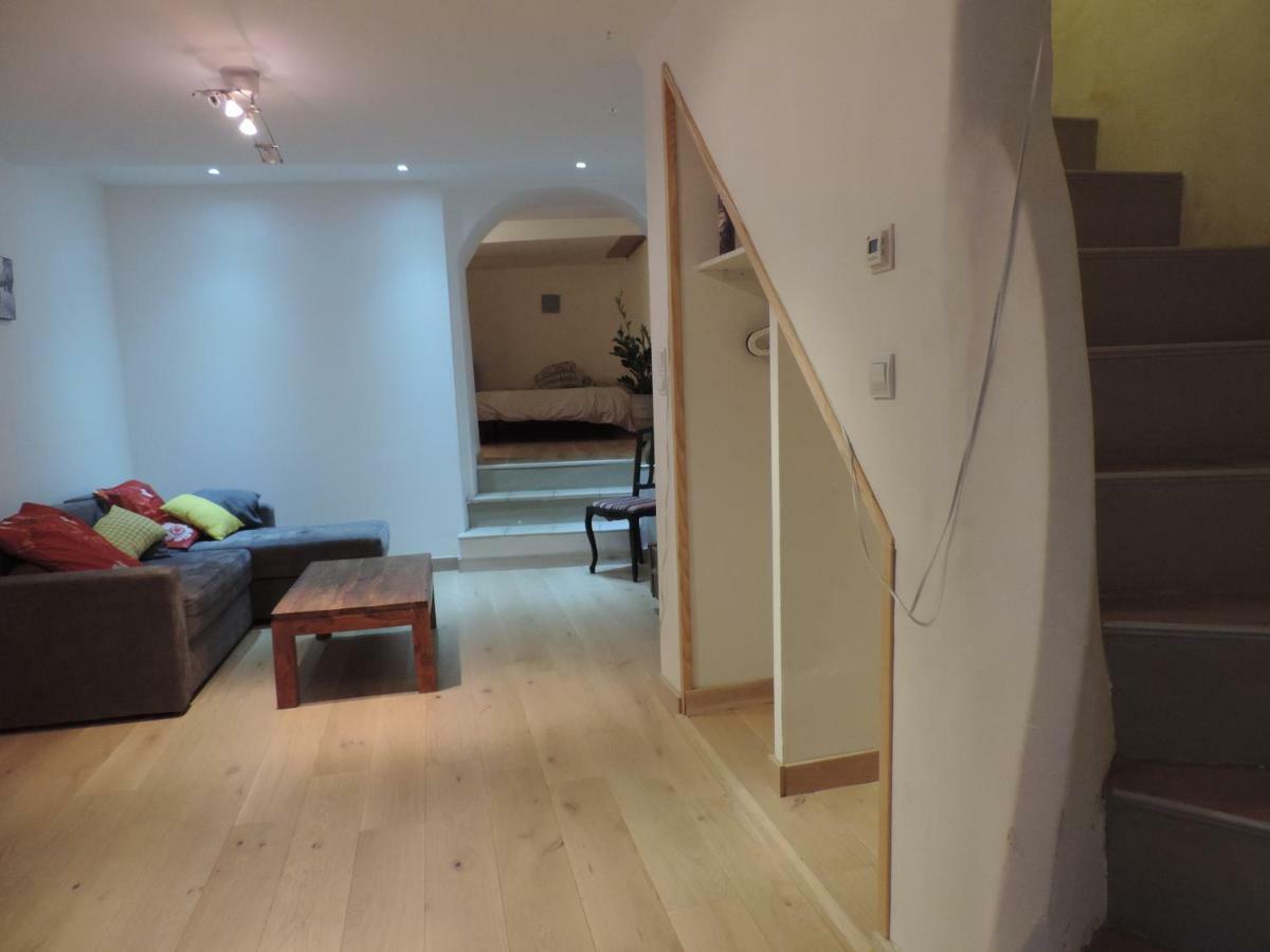Le Logis De La Fontaine Apartamento Ceyreste Exterior foto